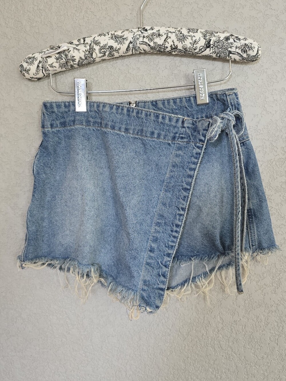 We The Free Emmy Denim Skort Size 2